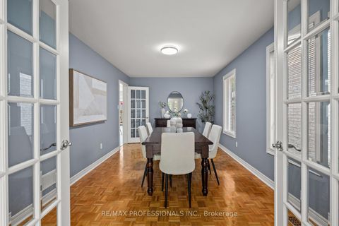 Photo 6 at 152 Ashton Drive, Maple, Vaughan