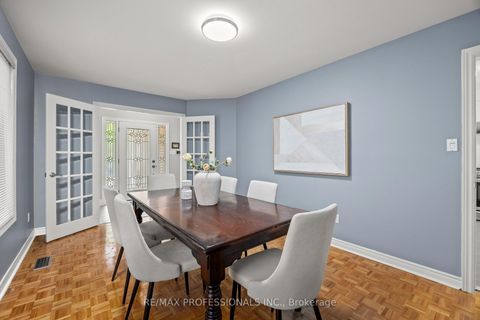 Photo 8 at 152 Ashton Drive, Maple, Vaughan