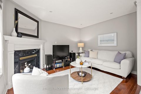 Photo 17 at 152 Ashton Drive, Maple, Vaughan