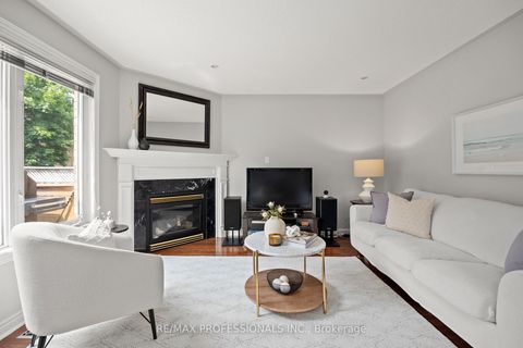 Photo 20 at 152 Ashton Drive, Maple, Vaughan