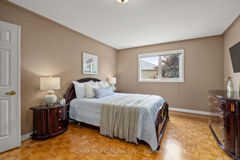 Photo 24 at 152 Ashton Drive, Maple, Vaughan