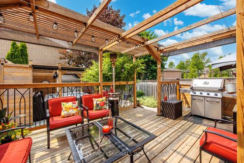 Photo 35 at 152 Ashton Drive, Maple, Vaughan