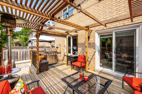 Photo 37 at 152 Ashton Drive, Maple, Vaughan