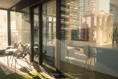 Photo 16 at 902 - 11 Charlotte Street, Waterfront Communities C1, Toronto