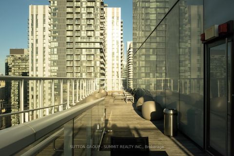 Photo 26 at 902 - 11 Charlotte Street, Waterfront Communities C1, Toronto