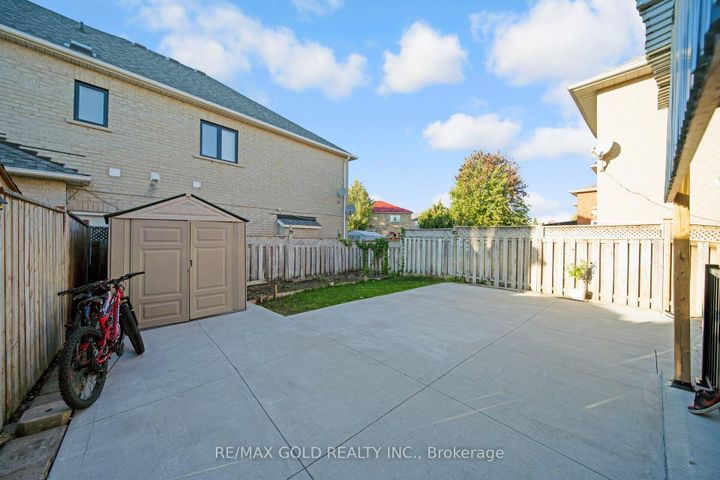 Photo 48 at 4 Sahara Trail, Wellington, Brampton