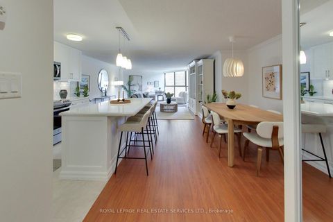 Photo 1 at 415 - 35 Church Street, Yonge Corridor, Toronto Photo 1 at 415 - 35 Church Street, Yonge Corridor, Toronto