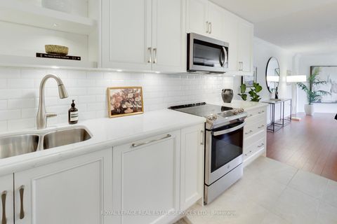 Photo 2 at 415 - 35 Church Street, Yonge Corridor, Toronto Photo 2 at 415 - 35 Church Street, Yonge Corridor, Toronto