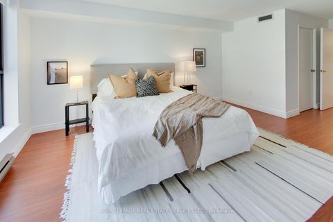 Photo 21 at 415 - 35 Church Street, Yonge Corridor, Toronto Photo 21 at 415 - 35 Church Street, Yonge Corridor, Toronto