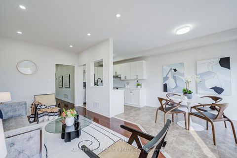 Photo 9 at 108 Catalpa Crescent, Patterson, Vaughan