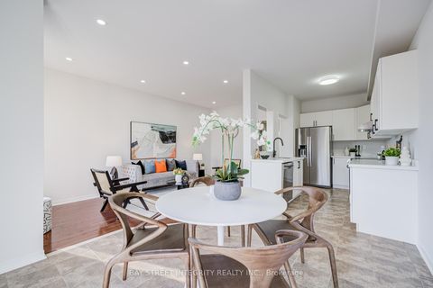 Photo 13 at 108 Catalpa Crescent, Patterson, Vaughan