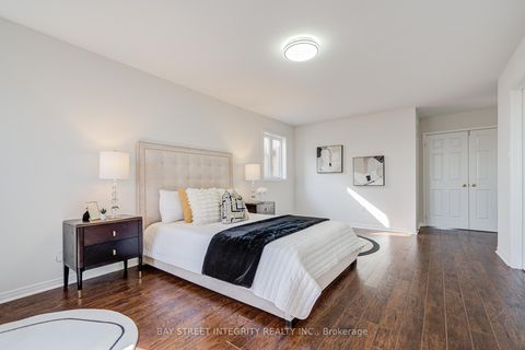 Photo 29 at 108 Catalpa Crescent, Patterson, Vaughan