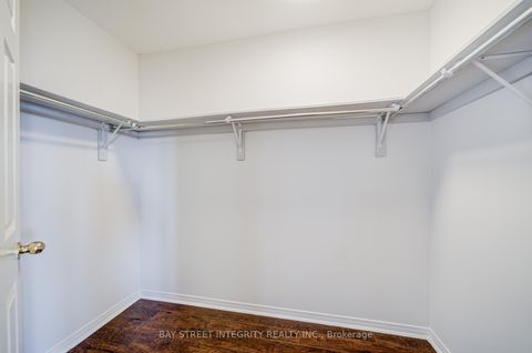 Photo 31 at 108 Catalpa Crescent, Patterson, Vaughan