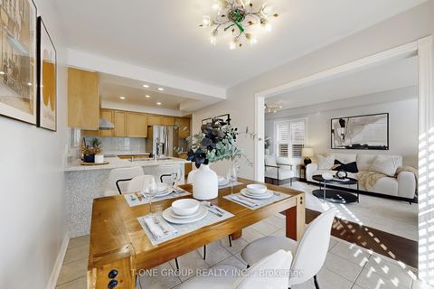 Photo 7 at 39 Vania Drive, Vellore Village, Vaughan