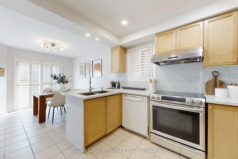 Photo 11 at 39 Vania Drive, Vellore Village, Vaughan Photo 11 at 39 Vania Drive, Vellore Village, Vaughan