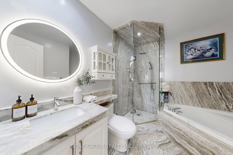 Photo 22 at 39 Vania Drive, Vellore Village, Vaughan