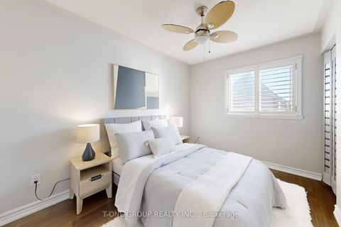Photo 24 at 39 Vania Drive, Vellore Village, Vaughan