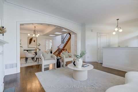 Photo 2 at 125 Joicey Boulevard, Nortown, Toronto