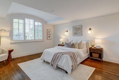 Photo 11 at 125 Joicey Boulevard, Nortown, Toronto