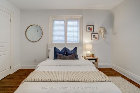 Photo 19 at 125 Joicey Boulevard, Nortown, Toronto