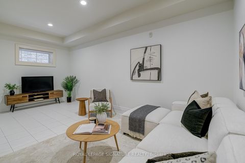 Photo 22 at 125 Joicey Boulevard, Nortown, Toronto