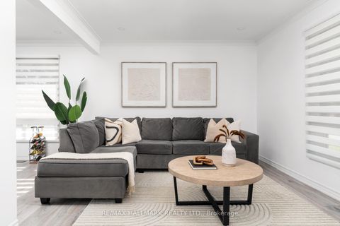 Photo 6 at 1 Arnham Road, Maryvale, Toronto