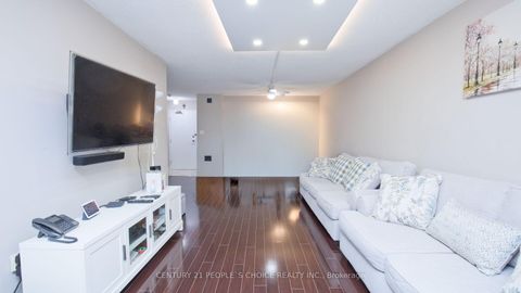 Photo 14 at 1408 - 1 Rowntree Road, Jamestown, Toronto