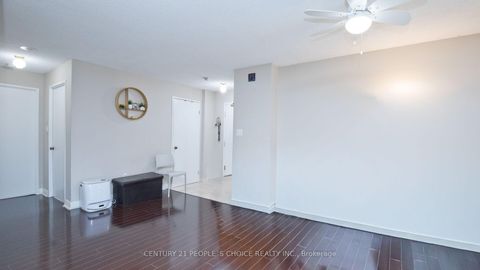 Photo 16 at 1408 - 1 Rowntree Road, Jamestown, Toronto