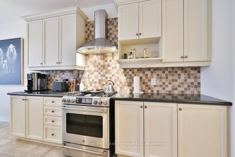 Photo 11 at 3294 Robert Brown Boulevard, GO Glenorchy, Oakville