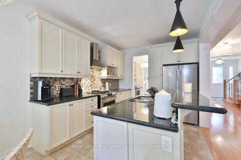 Photo 13 at 3294 Robert Brown Boulevard, GO Glenorchy, Oakville