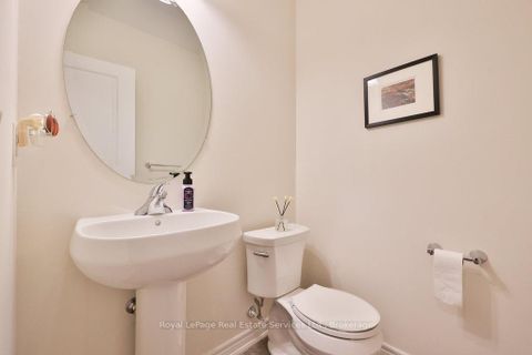 Photo 20 at 3294 Robert Brown Boulevard, GO Glenorchy, Oakville