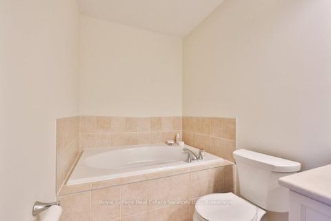 Photo 28 at 3294 Robert Brown Boulevard, GO Glenorchy, Oakville