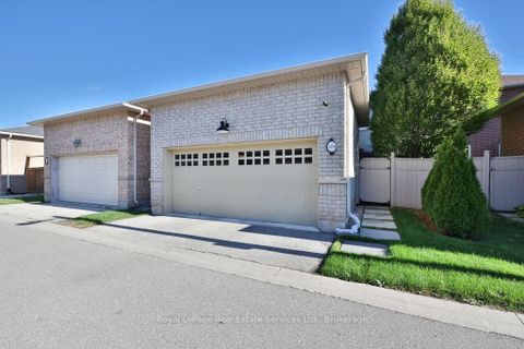 Photo 43 at 3294 Robert Brown Boulevard, GO Glenorchy, Oakville