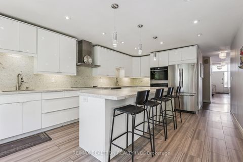 Photo 13 at 22 Midvale Road, Clanton Park, Toronto