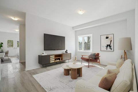 Photo 11 at 2 Ravenscraig Place, Cookstown, Innisfil