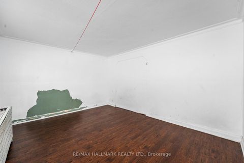 Photo 1 at 21 Plaxton Drive, Parkview, Toronto