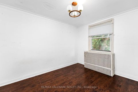 Photo 3 at 21 Plaxton Drive, Parkview, Toronto
