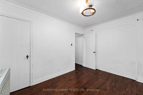 Photo 4 at 21 Plaxton Drive, Parkview, Toronto