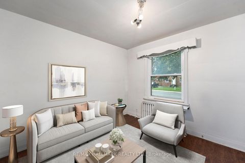 Photo 5 at 21 Plaxton Drive, Parkview, Toronto