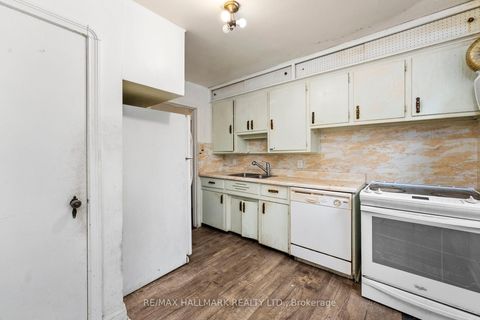 Photo 8 at 21 Plaxton Drive, Parkview, Toronto
