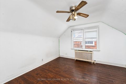 Photo 13 at 21 Plaxton Drive, Parkview, Toronto