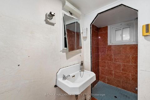 Photo 15 at 21 Plaxton Drive, Parkview, Toronto