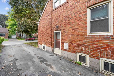 Photo 24 at 21 Plaxton Drive, Parkview, Toronto
