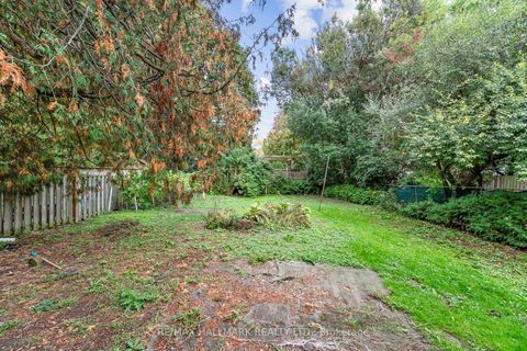 Photo 27 at 21 Plaxton Drive, Parkview, Toronto