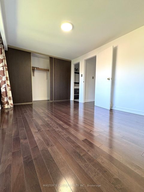 Photo 10 at 166 Collingsbrook Boulevard, L'Amoreaux, Toronto