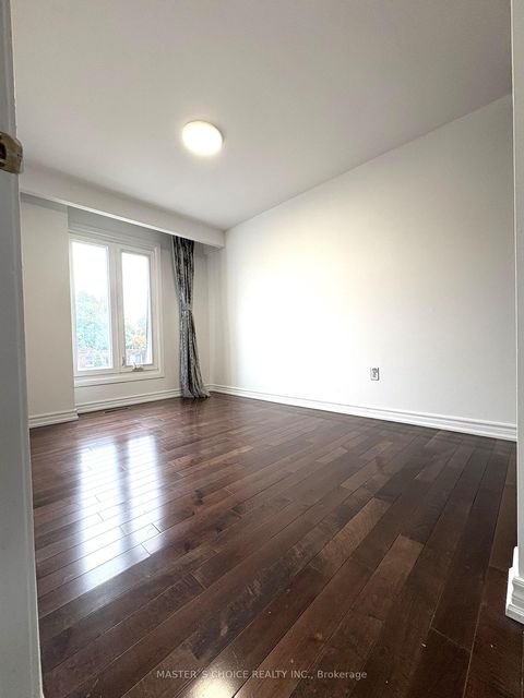 Photo 11 at 166 Collingsbrook Boulevard, L'Amoreaux, Toronto