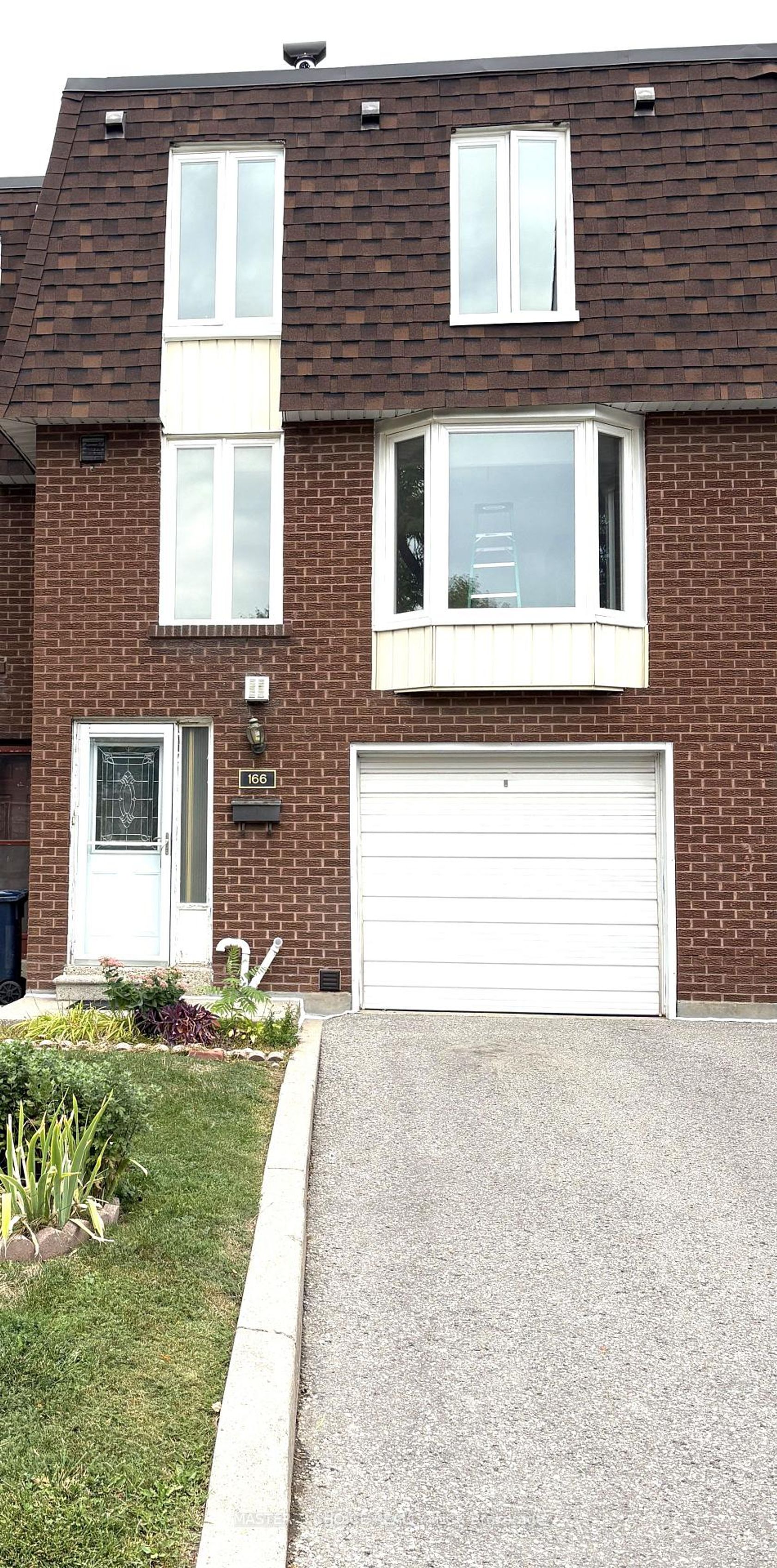 166 Collingsbrook Boulevard, L'Amoreaux, Toronto 