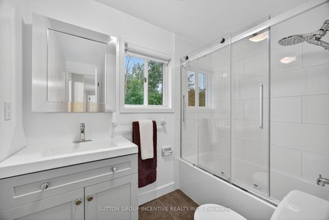 Photo 22 at 87 Irwin Drive, Northwest, Barrie