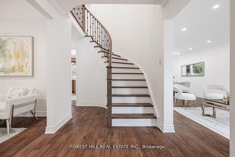 Photo 2 at 19 Eleanor Circle, South Richvale, Richmond Hill