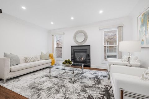 Photo 10 at 19 Eleanor Circle, South Richvale, Richmond Hill